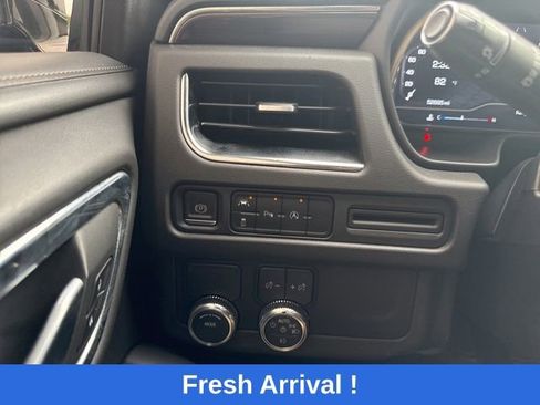 Used 2023 GMC Yukon XL SLE RWD image 10