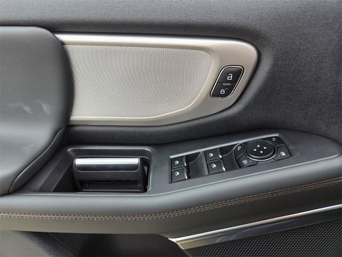 New 2025 Ford Expedition Max Active image 12