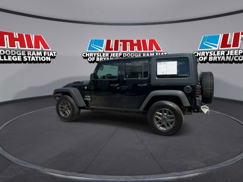 Used 2017 Jeep Wrangler Unlimited Sport w/ Quick Order Package 24S AWD/4WD image 7