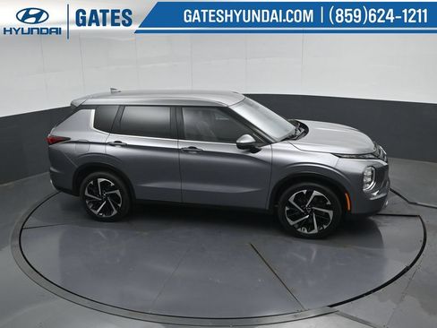 Used 2023 Mitsubishi Outlander SE FWD image 51