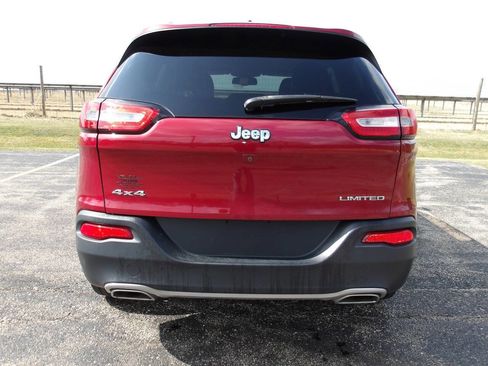 Used 2016 Jeep Cherokee Limited image 4