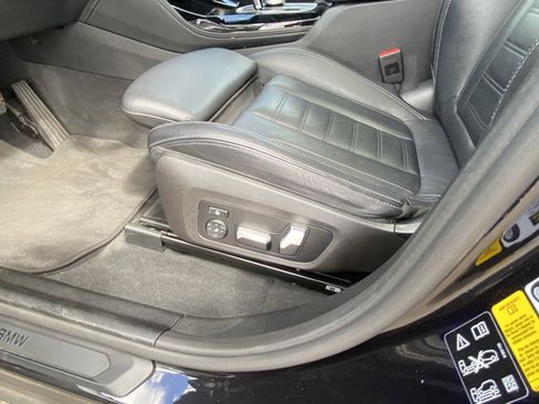 Used 2022 BMW X4 xDrive30i w/ Premium Package image 16