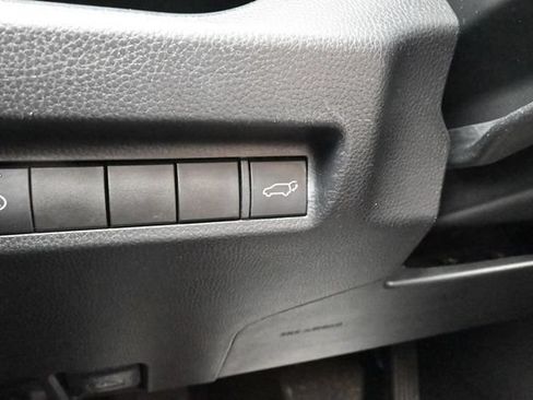 Used 2020 Toyota RAV4 XLE Premium FWD image 23
