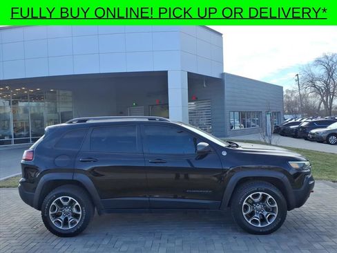 Used 2021 Jeep Cherokee Trailhawk w/ Sun, Sound & Nav Group image 8
