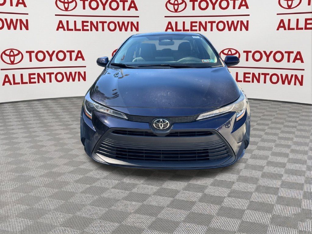 Used 2024 Toyota Corolla LE FWD image 16