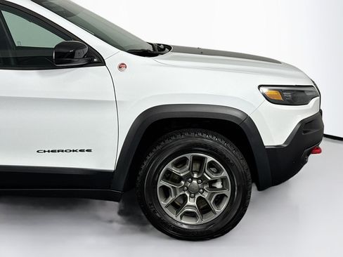 Used 2022 Jeep Cherokee Trailhawk AWD/4WD image 46