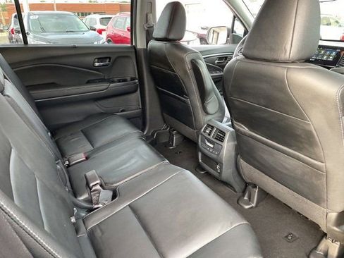 Used 2022 Honda Pilot Special Edition image 13