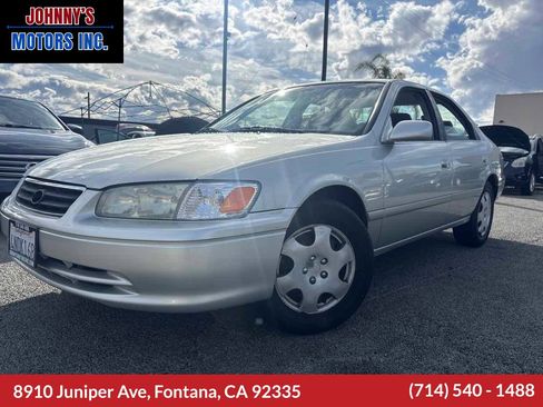 Used 2000 Toyota Camry LE w/ Value Pkg 4 image 1