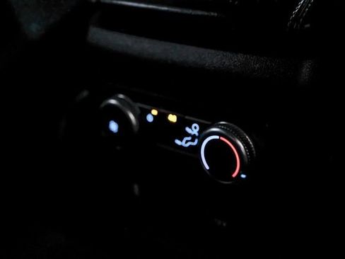 Used 2020 Ford Explorer XLT w/ Equipment Group 202A image 33