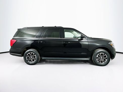 Used 2024 Ford Expedition Max XLT image 10