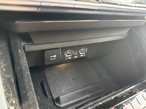 Used 2022 Jeep Grand Wagoneer Series II w/ Premium Group II image 32