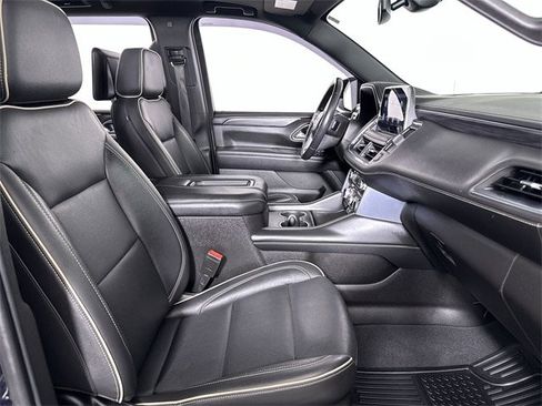 Used 2021 GMC Yukon XL SLT w/ SLT Premium Package image 29