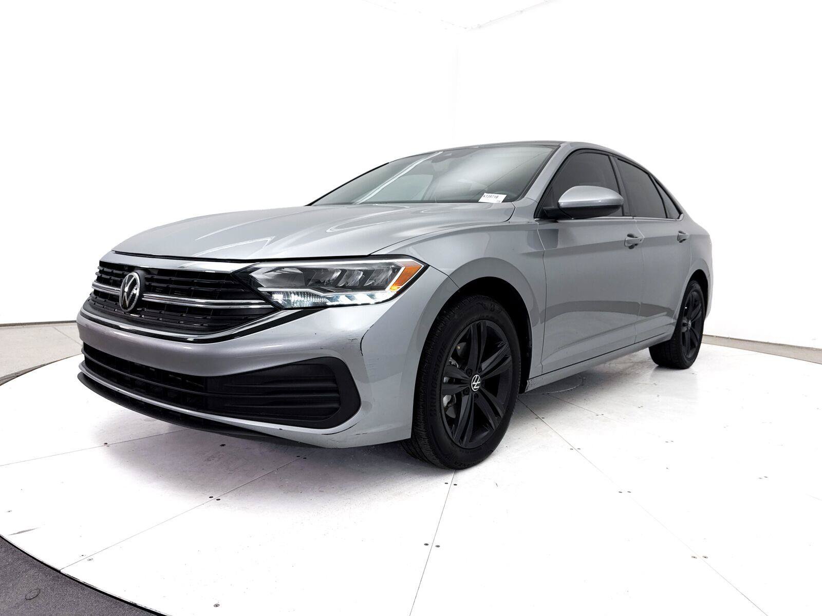 Used 2023 Volkswagen Jetta SE FWD image 13