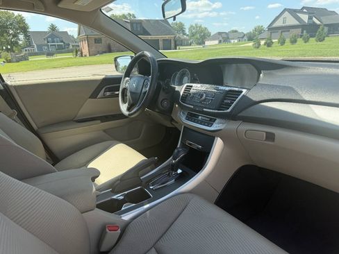 Used 2014 Honda Accord LX image 10
