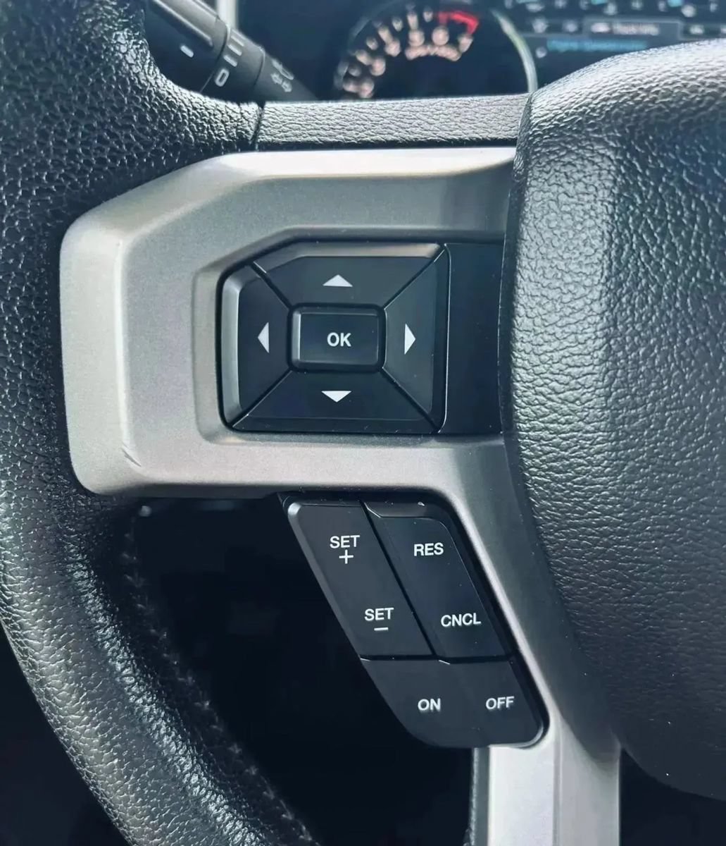 Used 2015 Ford F150 Lariat AWD/4WD image 22