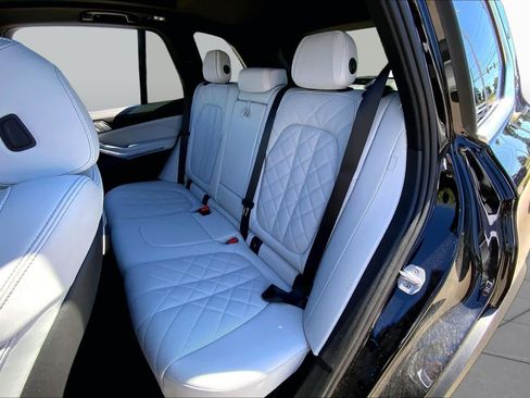 Used 2024 BMW X5 xDrive40i w/ Premium Package AWD/4WD image 19
