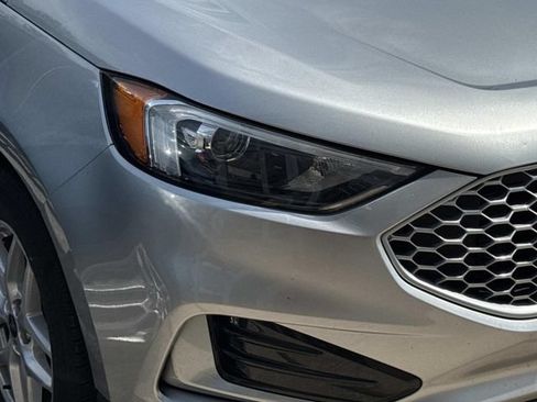 Used 2023 Ford Edge SEL AWD/4WD image 7