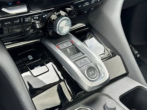 Certified 2024 Acura MDX SH-AWD w/ Technology Package image 29