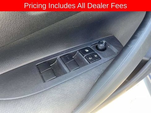 Used 2024 Toyota Corolla LE FWD image 19