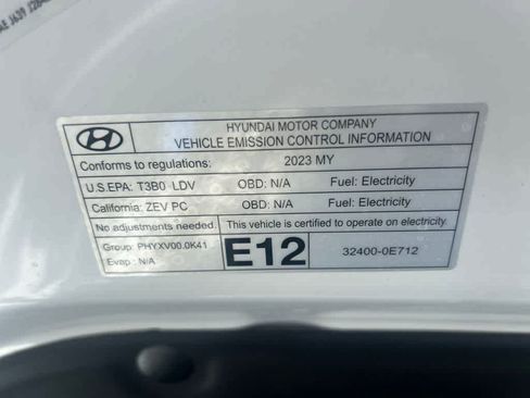 Used 2023 Hyundai Kona SE FWD image 7