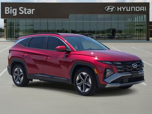 Used 2025 Hyundai Tucson SEL FWD image 6