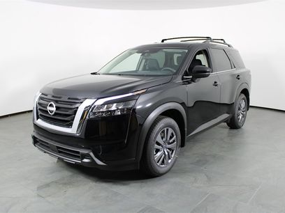 New 2025 Nissan Pathfinder SV w/ SV Premium Package