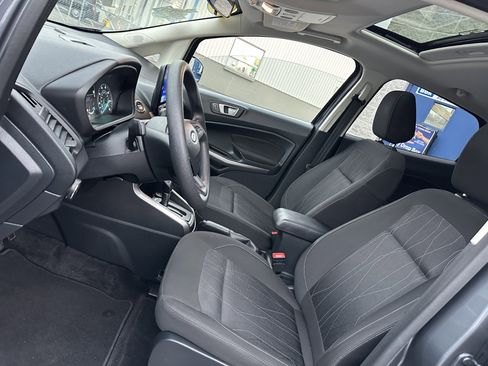 Certified 2021 Ford EcoSport SE image 9