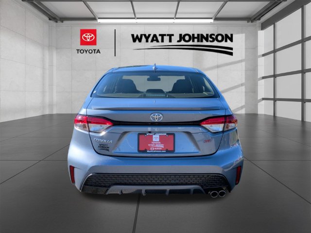 Used 2022 Toyota Corolla SE w/ SE Premium Package FWD image 6