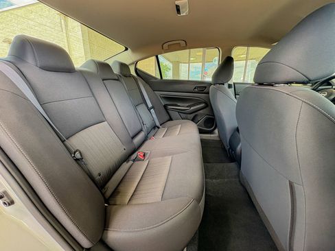 Used 2024 Nissan Altima 2.5 S FWD image 26