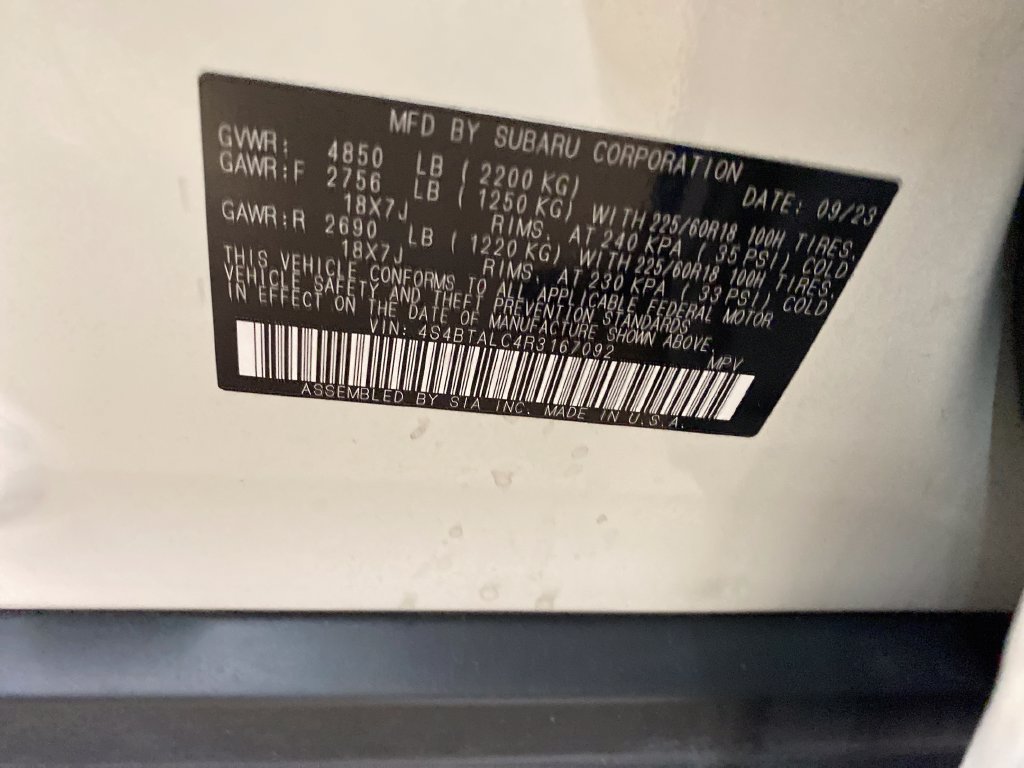 Certified 2024 Subaru Outback Onyx Edition AWD/4WD image 30