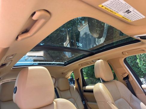 Used 2016 Porsche Cayenne AWD/4WD image 30
