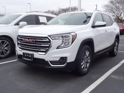 Used 2024 GMC Terrain SLT