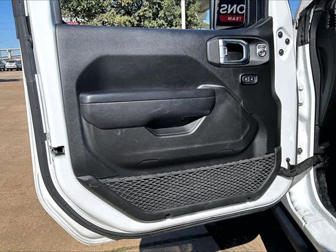 Used 2024 Jeep Wrangler Unlimited Rubicon image 19