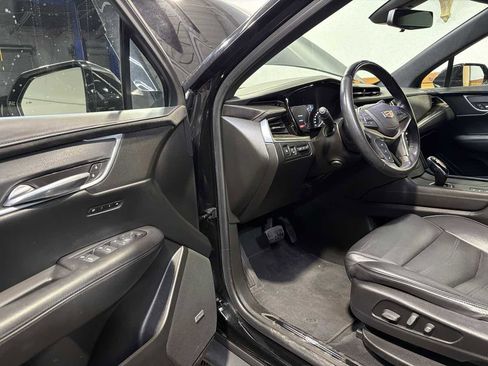Used 2018 Cadillac XT5 Platinum image 15