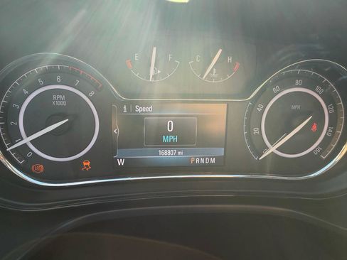 Used 2014 Buick Regal FWD image 19