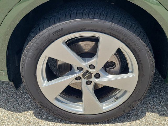 Certified 2025 Audi Q5 Premium w/ Premium Plus AWD/4WD image 9