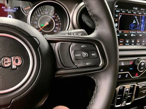 Used 2023 Jeep Gladiator Sport AWD/4WD image 28