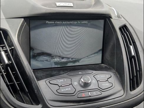 Used 2016 Ford Escape SE w/ SE Leather Comfort Package FWD image 10