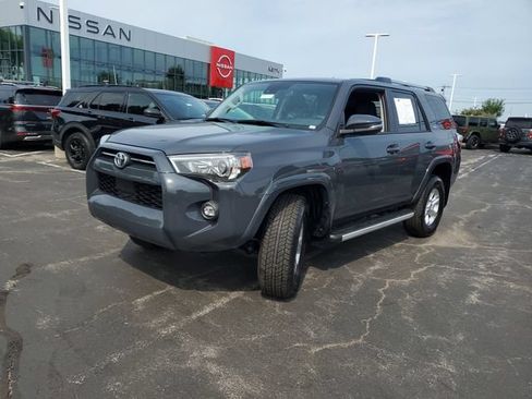 Used 2024 Toyota 4Runner SR5 Premium w/ Moonroof Package AWD/4WD image 2