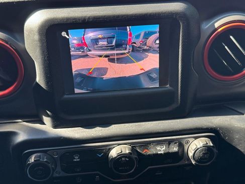 Used 2023 Jeep Gladiator Sport w/ Trailer Tow Package image 18