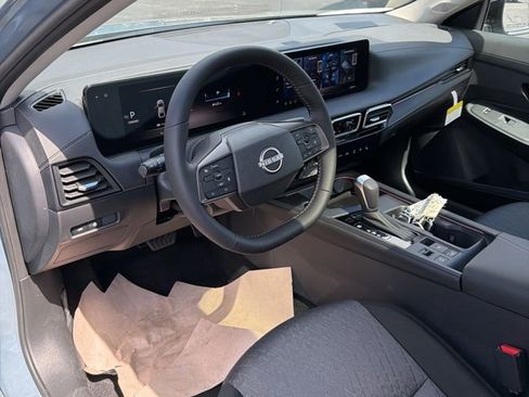 New 2026 Nissan Sentra SV FWD image 17