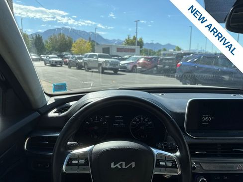 Used 2022 Kia Telluride SX w/ SX Prestige Package AWD/4WD image 25