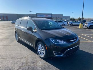 Used 2019 Chrysler Pacifica Limited w/ Advanced Safetytec Group video 1