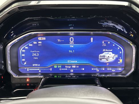 Used 2024 Chevrolet Silverado 1500 LT Trail Boss w/ Convenience Package II image 24