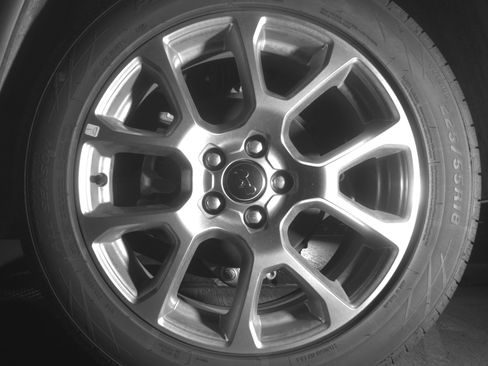 Used 2025 Jeep Compass Limited image 14