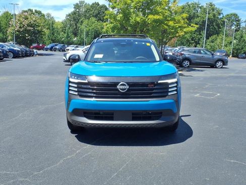 New 2025 Nissan Kicks SR image 2