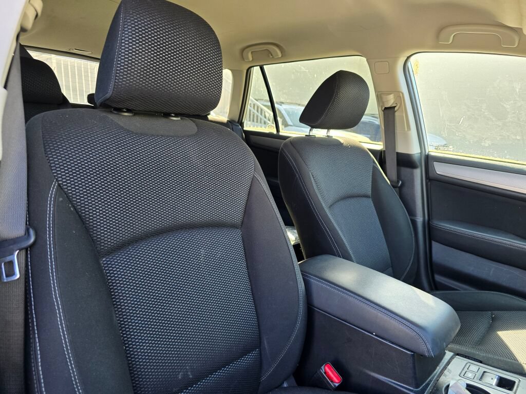 Used 2019 Subaru Outback 2.5i Premium AWD/4WD image 6