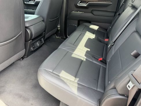 Used 2024 GMC Sierra 1500 SLT AWD/4WD image 15