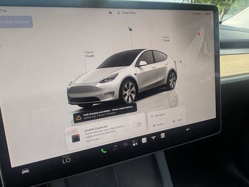 Used 2023 Tesla Model Y Long Range AWD/4WD image 23