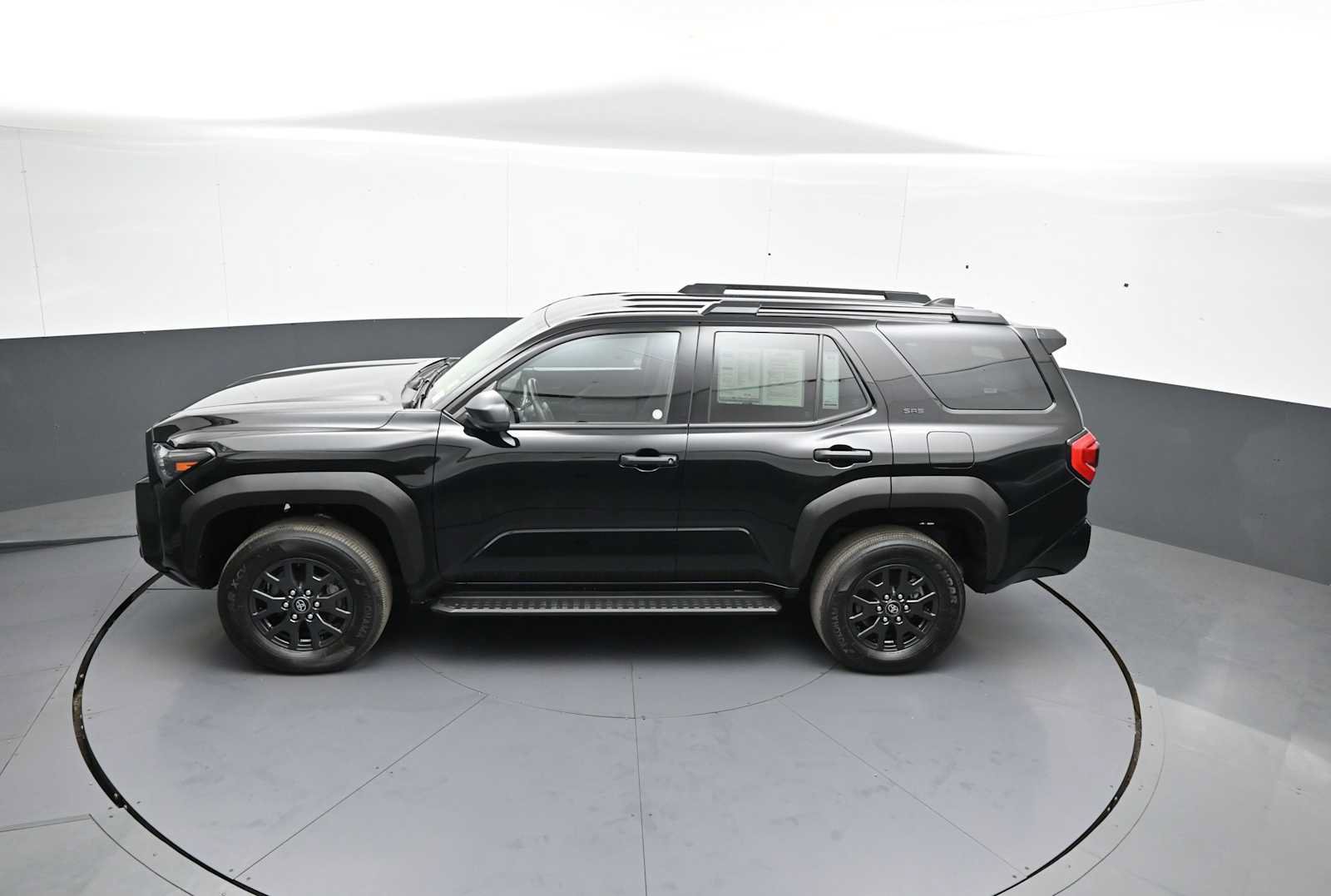 Certified 2025 Toyota 4Runner SR5 AWD/4WD image 40